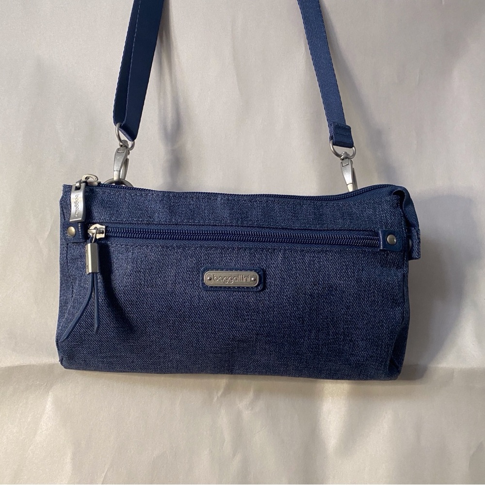 Baggallini RFID Transit Bagg